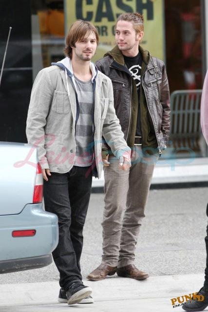 20090906- Jackson Rathbone&amp;100monkeys-08.jpg