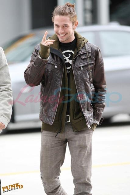 20090906- Jackson Rathbone&amp;100monkeys-13.jpg