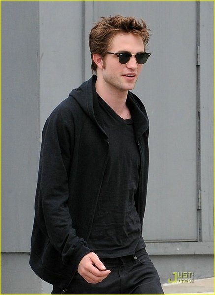 20090510-Rob-Beverly Hills hotel -11.jpg