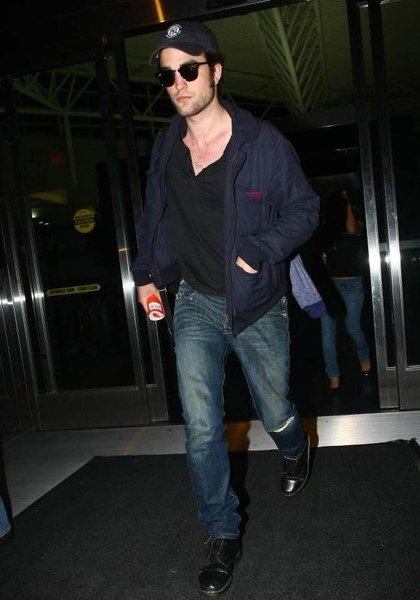 20090726-Rob in JFK-55.JPG