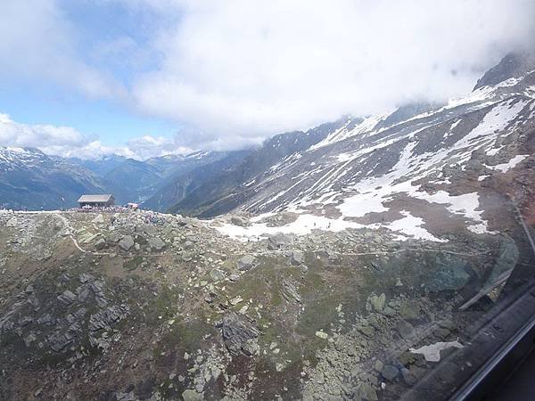 瑞士之旅:夏慕尼感受法式浪漫.南針山纜車朝聖阿爾卑斯最高峰 