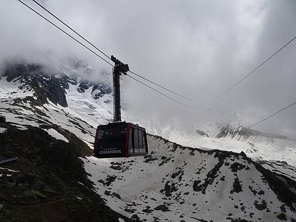 瑞士之旅:夏慕尼感受法式浪漫.南針山纜車朝聖阿爾卑斯最高峰 