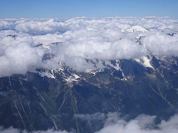 瑞士之旅:夏慕尼感受法式浪漫.南針山纜車朝聖阿爾卑斯最高峰 