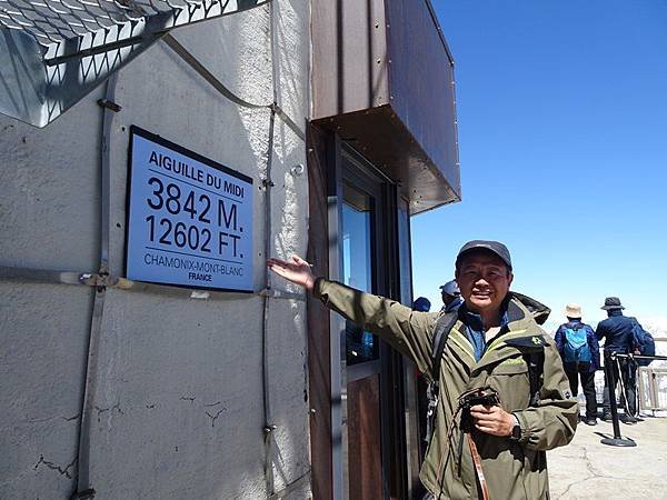 瑞士之旅:夏慕尼感受法式浪漫.南針山纜車朝聖阿爾卑斯最高峰 