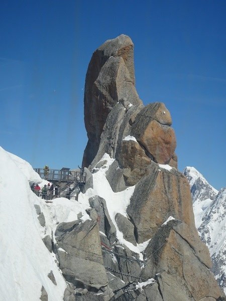 瑞士之旅:夏慕尼感受法式浪漫.南針山纜車朝聖阿爾卑斯最高峰 