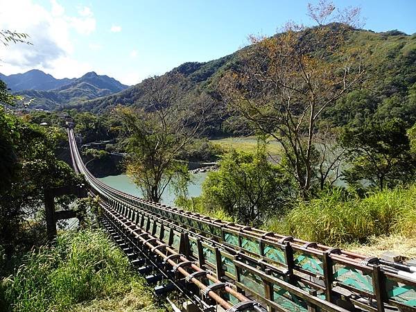 新溪口吊橋.森鄰水岸景觀咖啡館