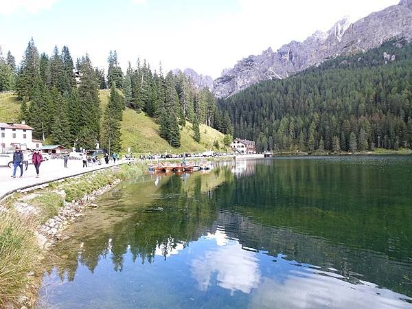 多洛米蒂健行之旅:義大利密蘇里娜湖( Lago di Mis