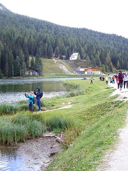 多洛米蒂健行之旅:義大利密蘇里娜湖( Lago di Mis