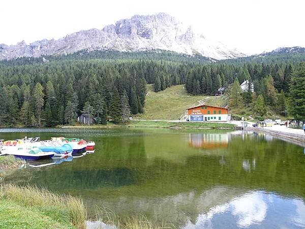 多洛米蒂健行之旅:義大利密蘇里娜湖( Lago di Mis