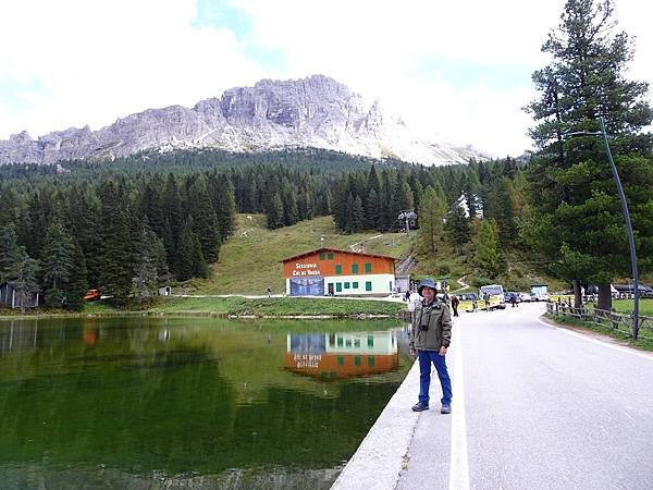 多洛米蒂健行之旅:義大利密蘇里娜湖( Lago di Mis