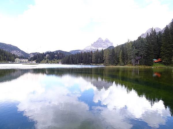 多洛米蒂健行之旅:義大利密蘇里娜湖( Lago di Mis