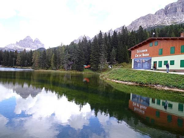 多洛米蒂健行之旅:義大利密蘇里娜湖( Lago di Mis