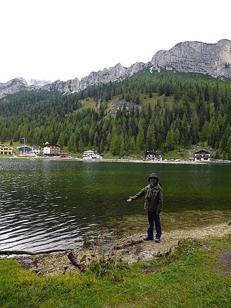 多洛米蒂健行之旅:義大利密蘇里娜湖( Lago di Mis