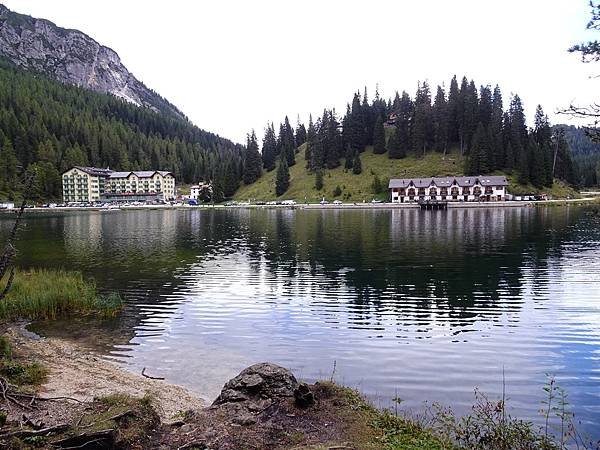 多洛米蒂健行之旅:義大利密蘇里娜湖( Lago di Mis