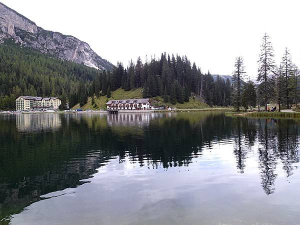 多洛米蒂健行之旅:義大利密蘇里娜湖( Lago di Mis