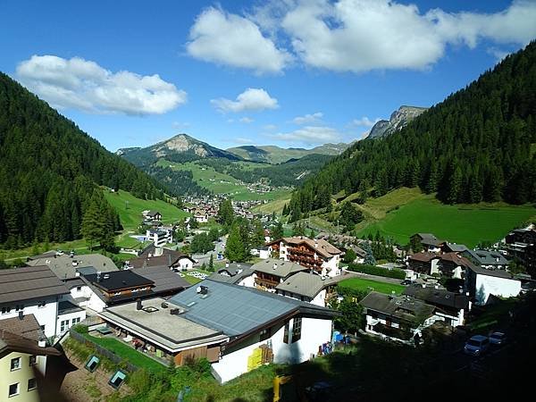 多洛米蒂健行之旅:義大利富內斯山谷(Val di Funes