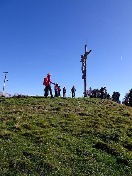 多洛米蒂健行之旅:義大利加爾代納山谷綠野遊蹤--錢皮諾伊(C