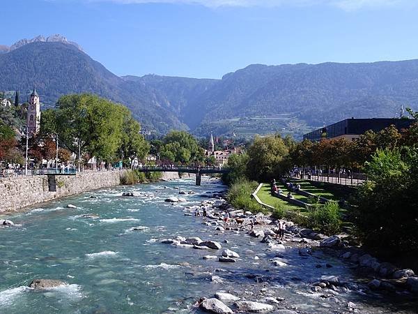 多洛米蒂健行之旅:義大利秀麗小山城梅拉諾(Merano)