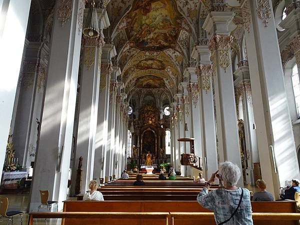 多洛米蒂健行之旅:德國慕尼黑(Munich)老城區古典風華.