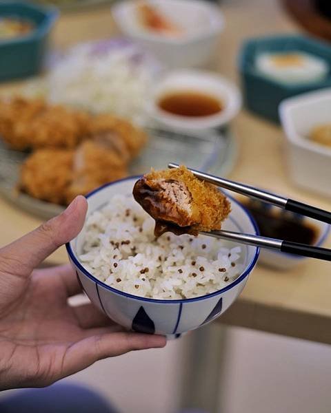 全台首家杏子小食堂,杏子豬排旗下品牌開在台南新光三越中山店,