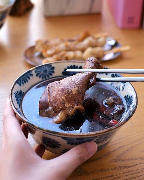 台南安平美食，新品清燉牛花腱加入枸杞、紅棗燉煮的相當清香順口