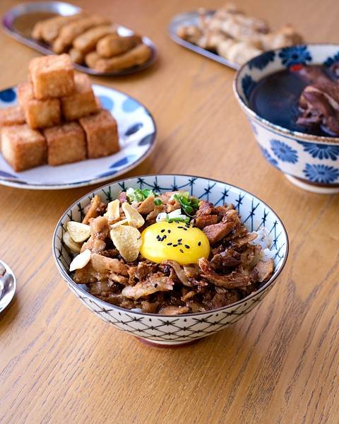 台南安平美食，新品清燉牛花腱加入枸杞、紅棗燉煮的相當清香順口