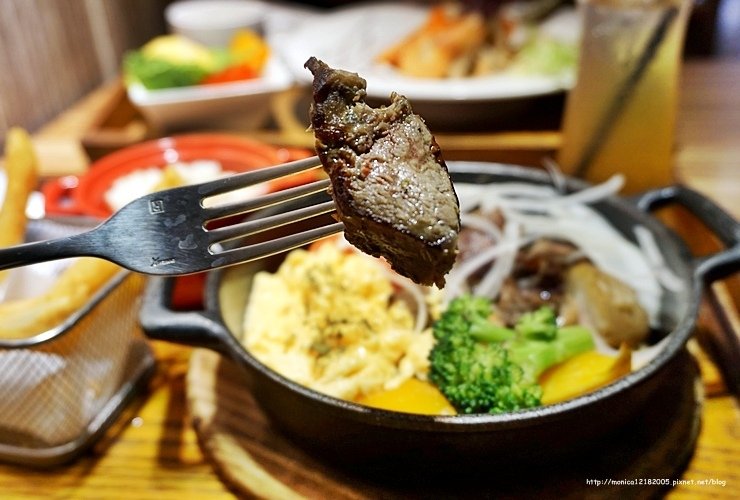 【卡菲。小食光 咖啡館-河堤店】-27-27