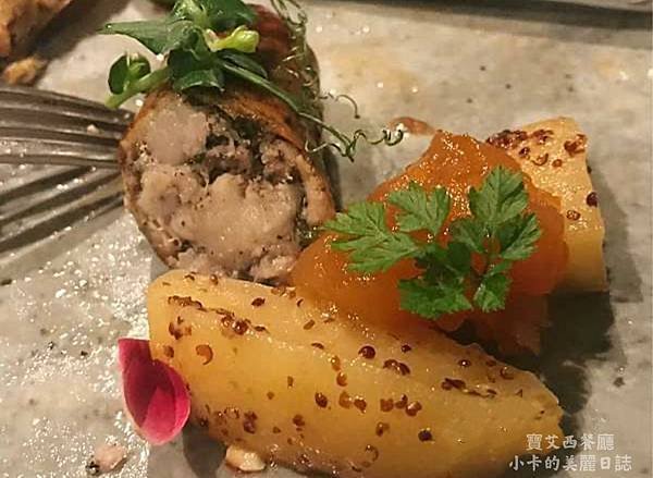 *台北君悅酒店【寶艾西餐廳】英國威靈頓牛排米其林推薦餐盤,精