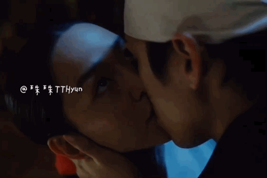 8ad0e32cgy1gmiajnur4kg20f70a5u0x.gif