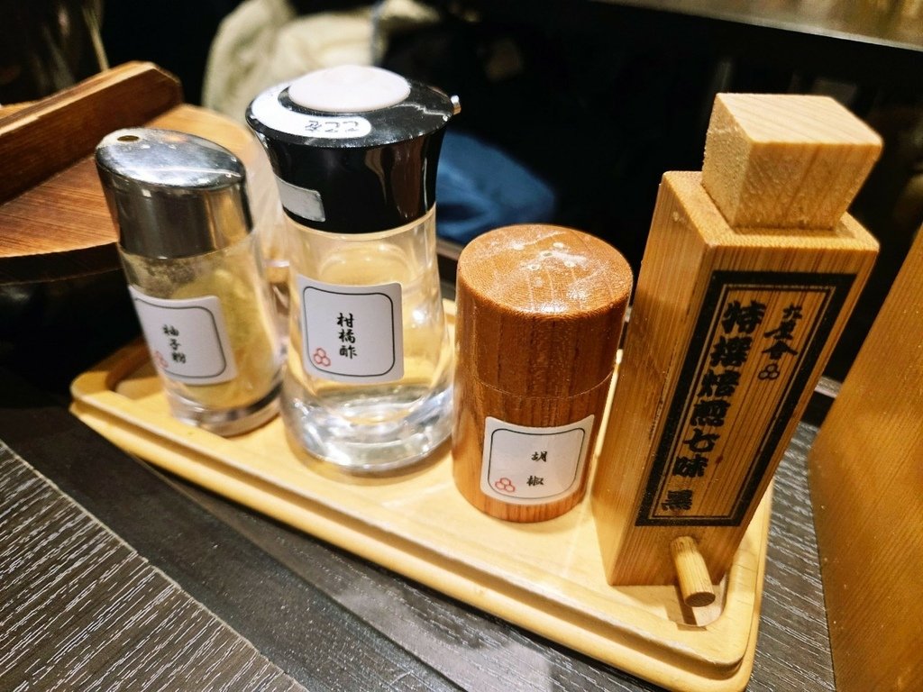 ♥【日本。東京】六厘舍上野店 沾麵界的傳奇x生七味粉沾麵x特