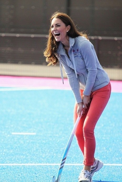 kate-middleton-field-hockey-03152012-03-675x900-thumb-466x696-88967