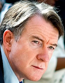 225px-Peter_Mandelson_London_July_2009profilebypetergallina.jpg