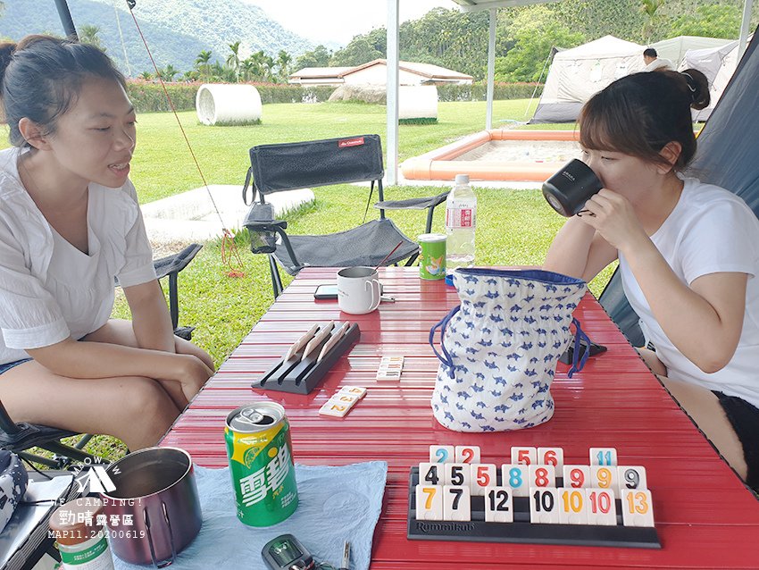 mbow11camping23.jpg