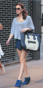 2-3 Leighton Meester 隨性短靴.jpg