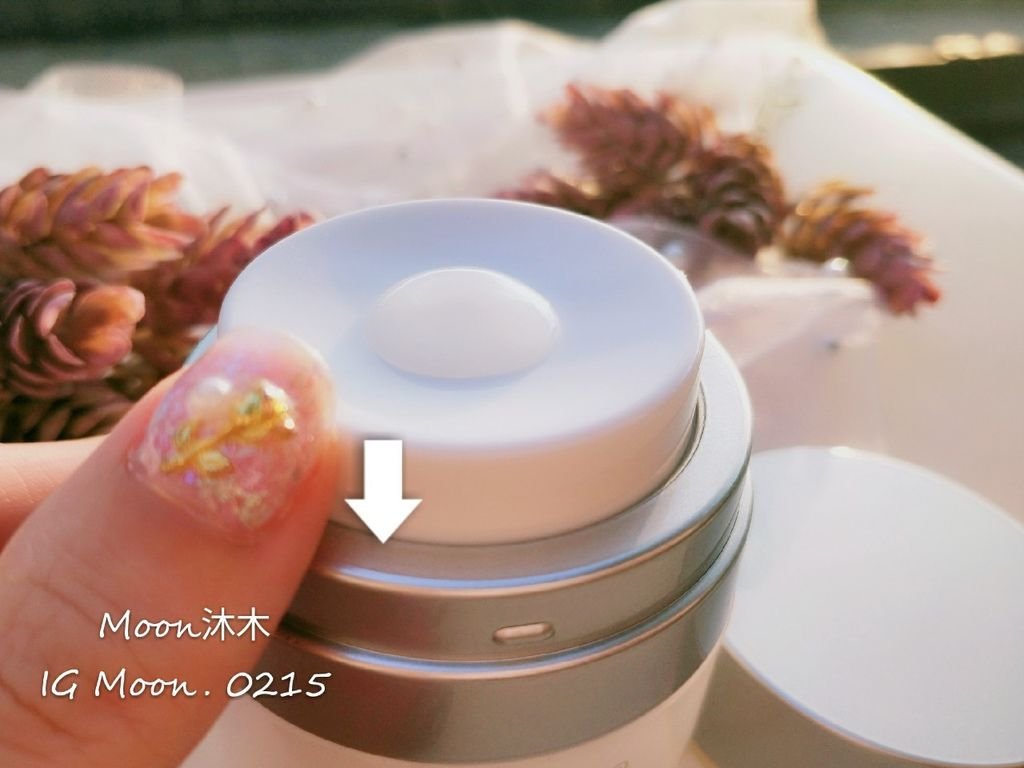 Mdmmd保養品評價開箱 爆水保濕系列 金盞花濃縮固態化妝水 雪絨花雙效活氧泡泡精華 蝸牛_33.jpg