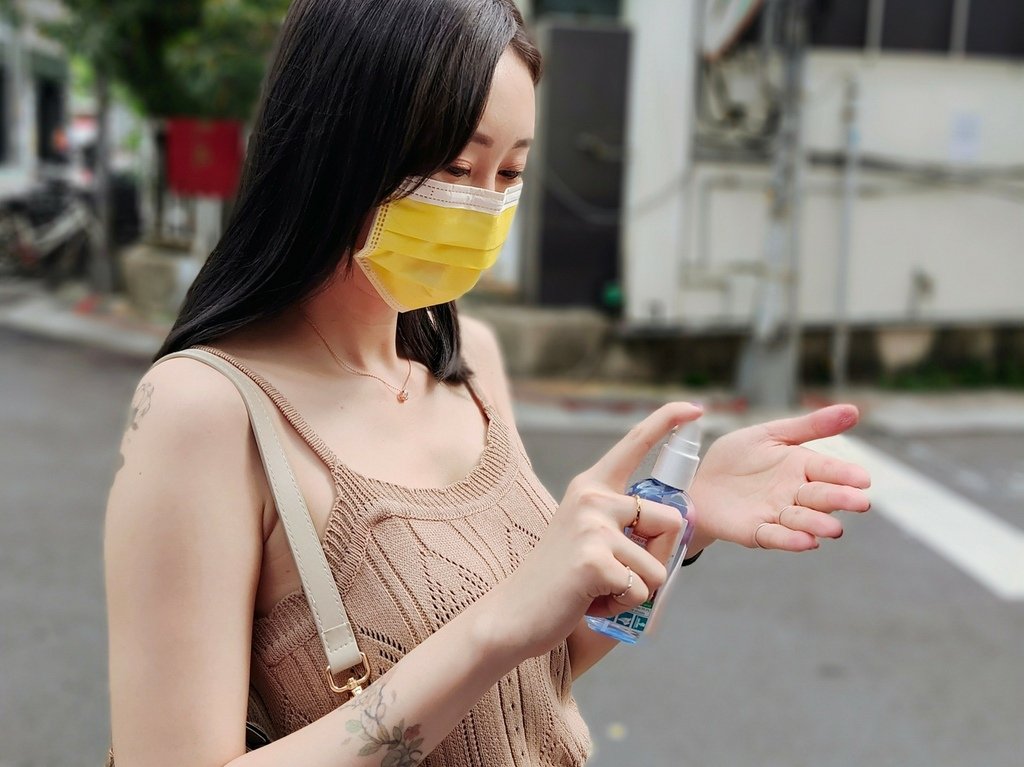 香鼻子精油好嗎 專櫃 門市 Puressentiel 3精油 保濕乾洗手凝露噴霧 41精油淨化噴霧_210830_19.jpg
