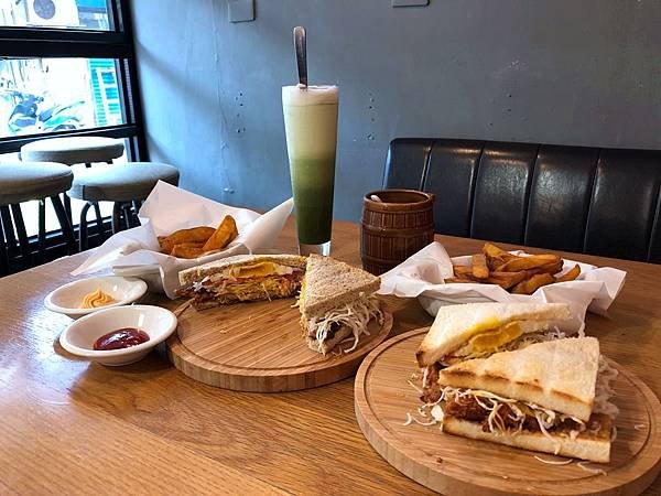 小酒館brunch (21).JPG