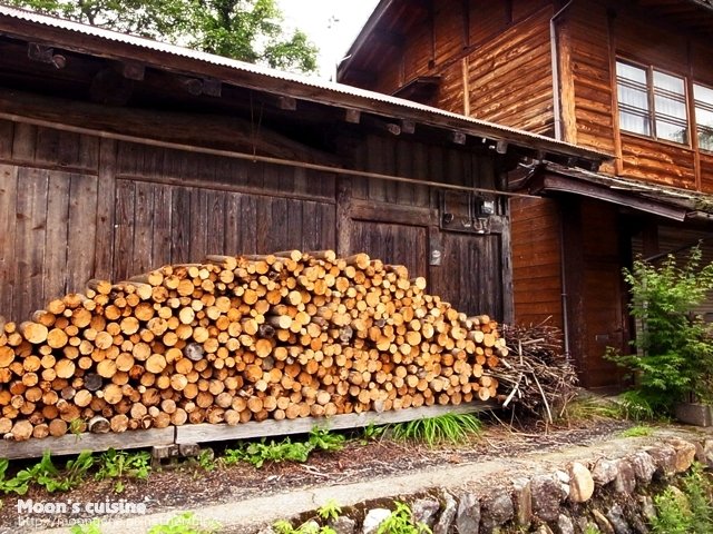 165