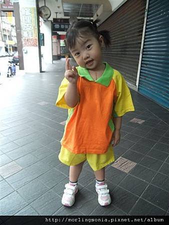 10070802 幼稚園運動服.jpg