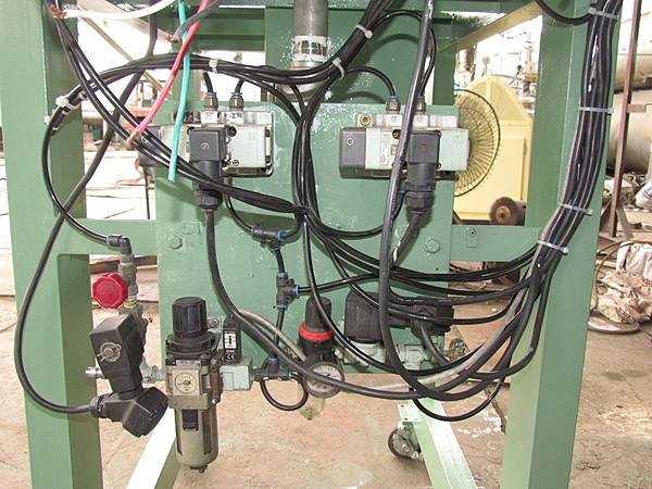 全自動型遠心分離機,固液分離,SC型,馬力2.2KW + 0.2KW,日本進株式会社アメロイド日本サービス社 (6).JPG