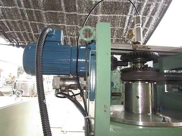 全自動型遠心分離機,固液分離,SC型,馬力2.2KW + 0.2KW,日本進株式会社アメロイド日本サービス社 (11).JPG