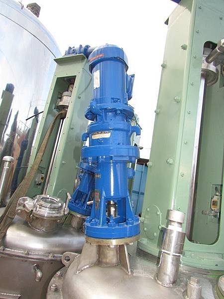 雙層攪拌桶,中間清洗槽內旋轉噴頭,容量483L,日本進 (3).JPG