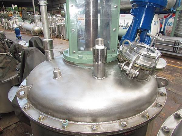 雙層攪拌桶,中間清洗槽內旋轉噴頭,容量483L,日本進 (8).JPG
