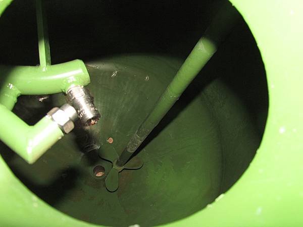 雙層攪拌桶,中間清洗槽內旋轉噴頭,容量483L,日本進 (9).JPG