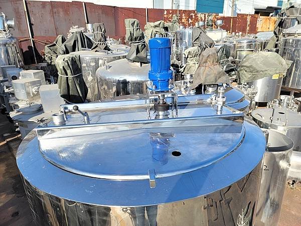 食品攪拌桶,桶身雙層循環冷熱源,容量1噸,日本進