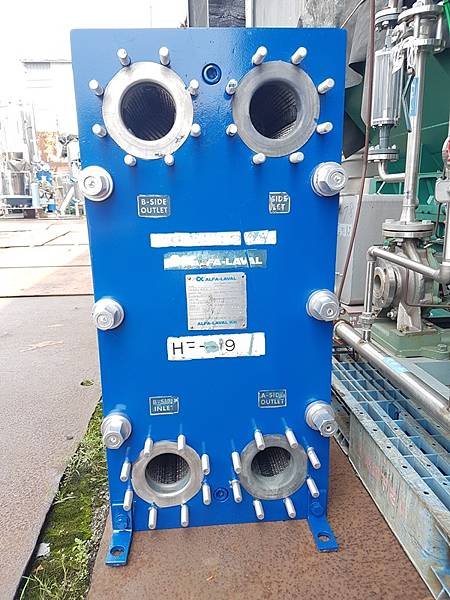 板片冷熱交換器,Ti鈦金屬,傳熱面積29.28米平方,型號M10-BFG,日本進ALFA LAVAL