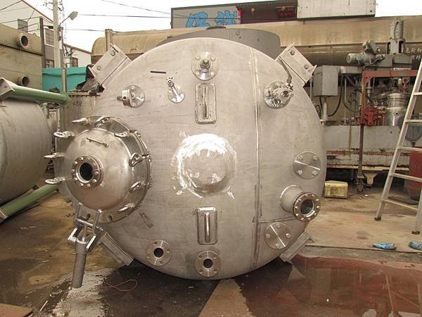 白鐵桶,接收槽,中間桶,內部鏡面,容量3500L