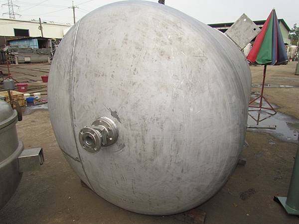 白鐵桶,中間槽,接收槽,裡面鏡面拋光,容量3500L