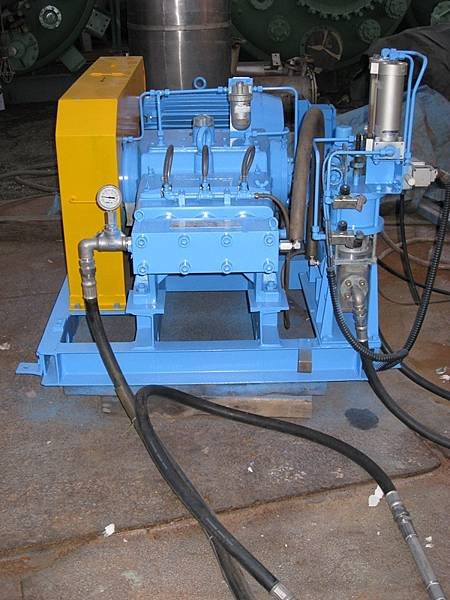 高壓清洗機,水刀,馬力50HP,壓力650KG,每分鐘27L,日本進JET CLEANER