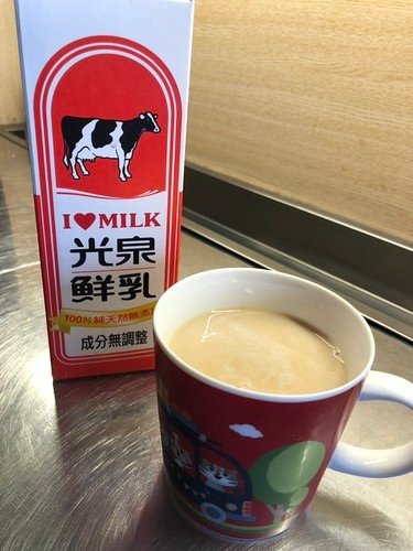 奶茶一律用鮮奶不用奶精.jpg